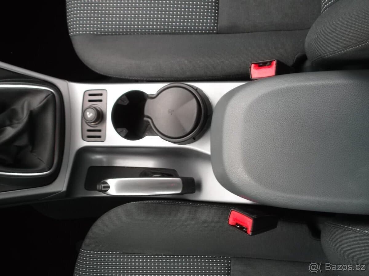 2015 Ford C-MAX - 11