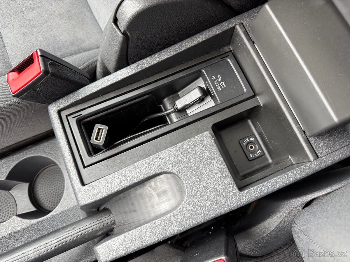 2011 Volkswagen TOURAN - 11