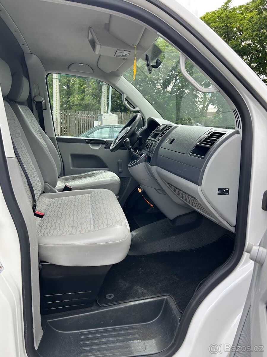 Volkswagen TRANSPORTER - 11