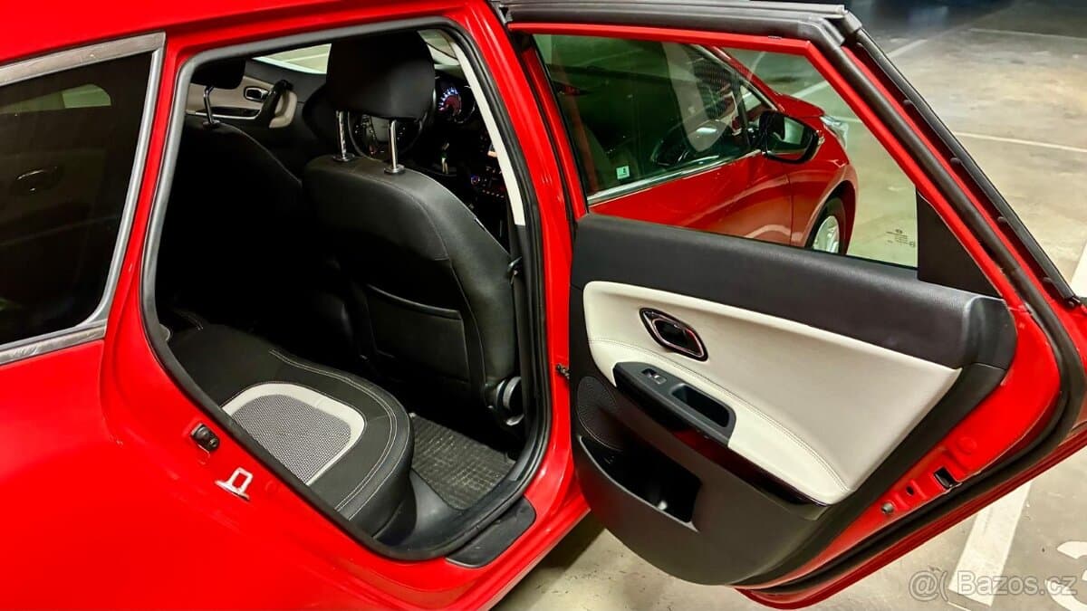 2014 Kia CEE'D - 11