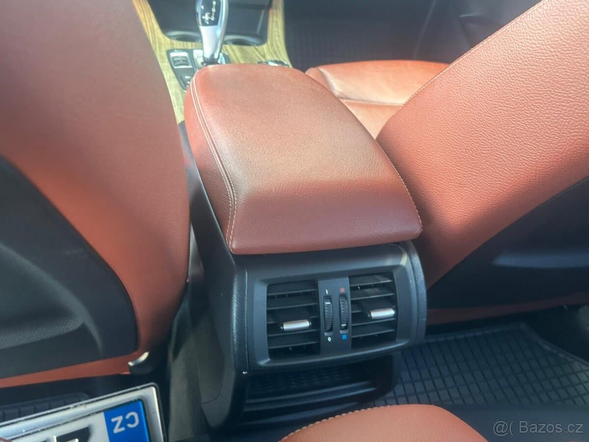 2010 BMW X3 - 11