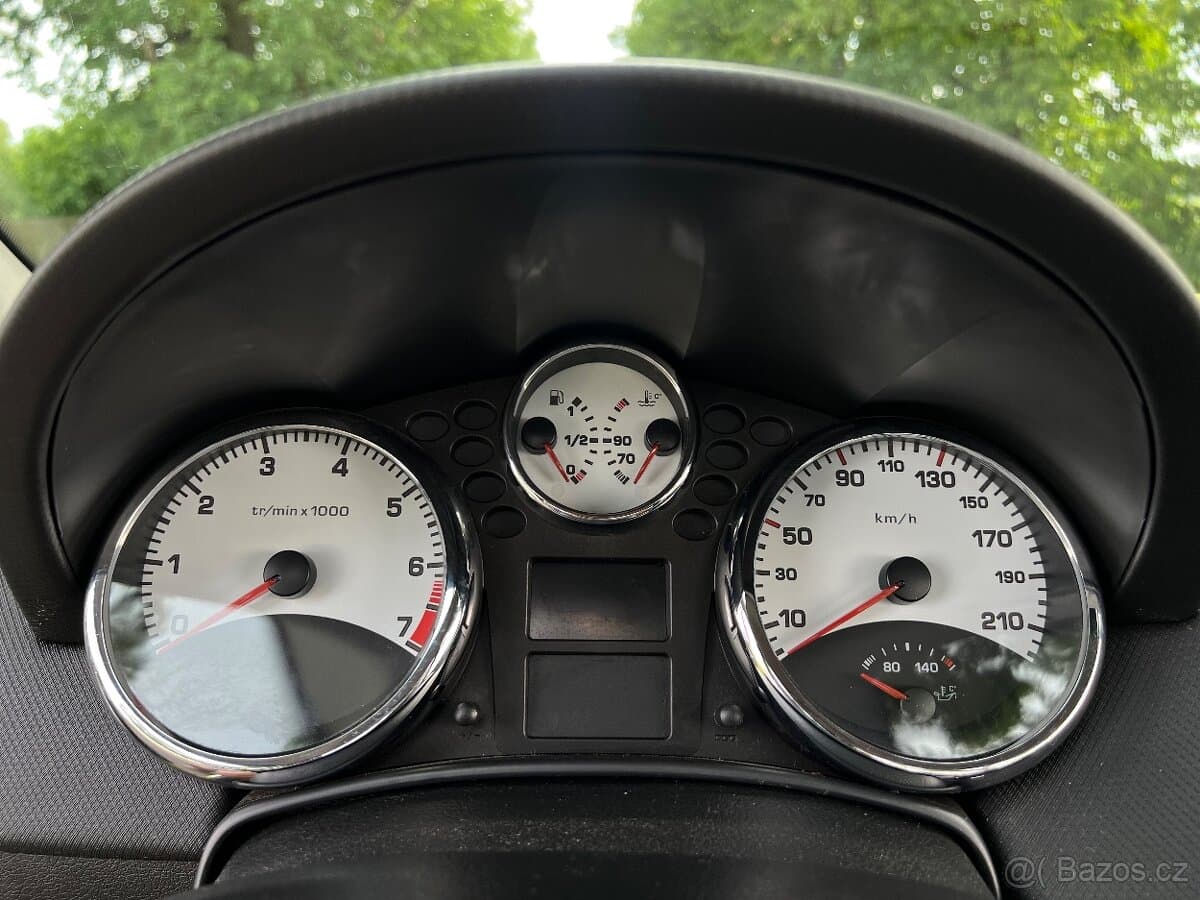 2007 Peugeot 207 - 11
