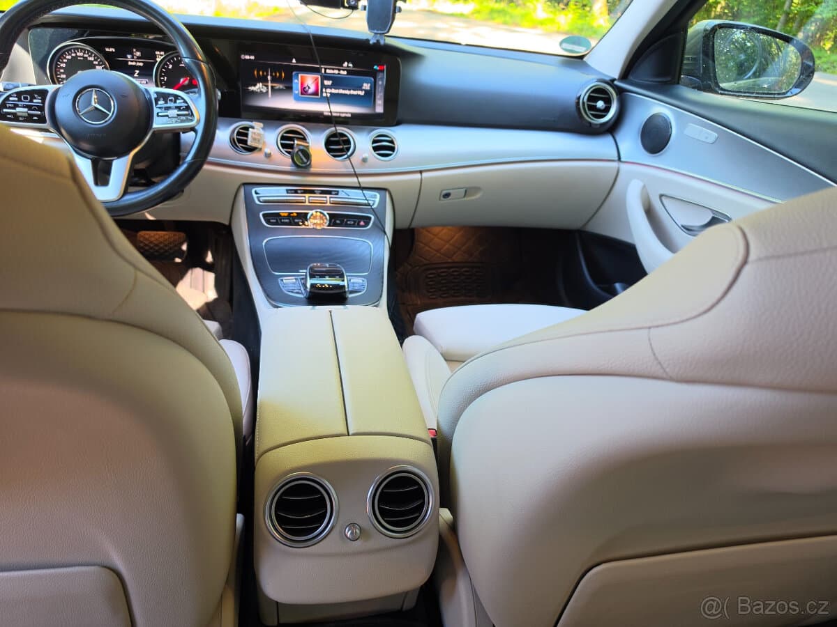 2019 Mercedes-Benz OSTATNÍ - 11