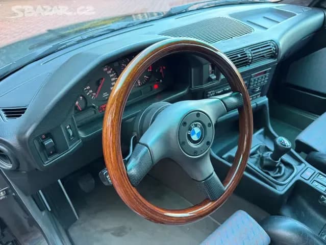 1989 BMW M5 - 11