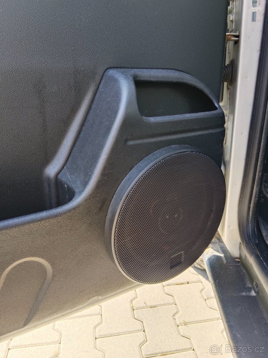 2003 Land Rover DISCOVERY - 11