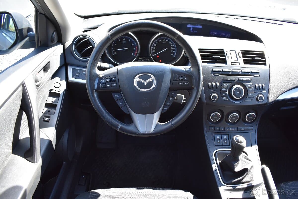 2012 Mazda 3 - 11