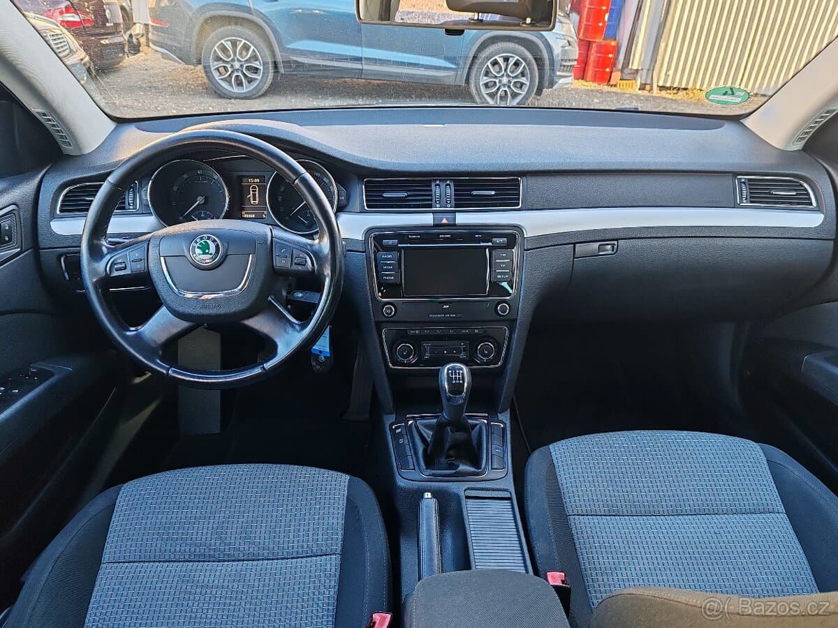 2013 Škoda SUPERB - 11