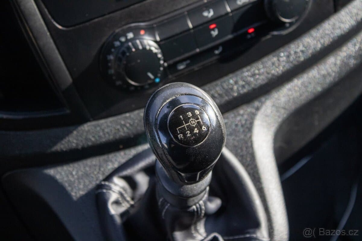 2016 Mercedes-Benz VITO - 11