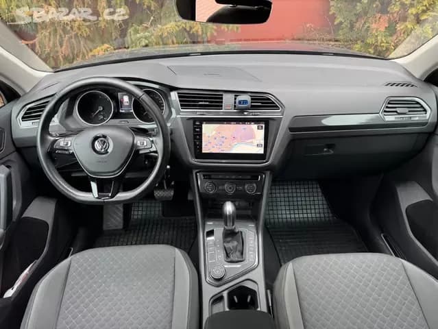 2018 Volkswagen TIGUAN - 11