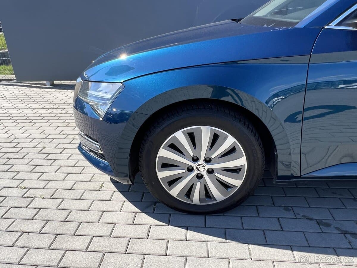 2022 Škoda SUPERB - 11