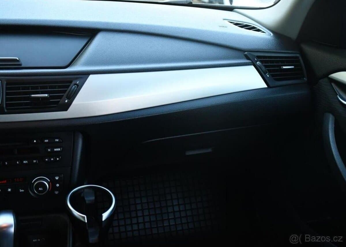 2011 BMW X1 - 11