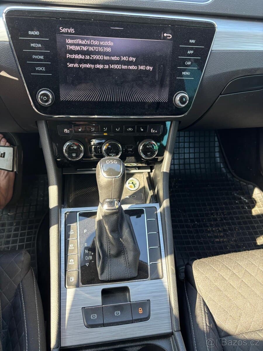 2021 Škoda SUPERB - 11