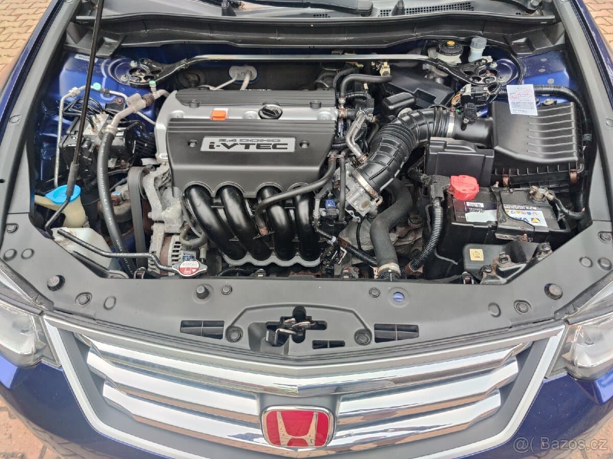 2010 Honda ACCORD - 11