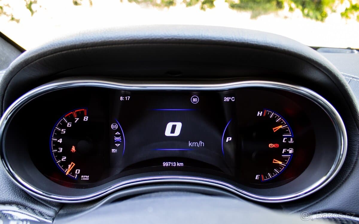 2015 Jeep CHEROKEE - 11