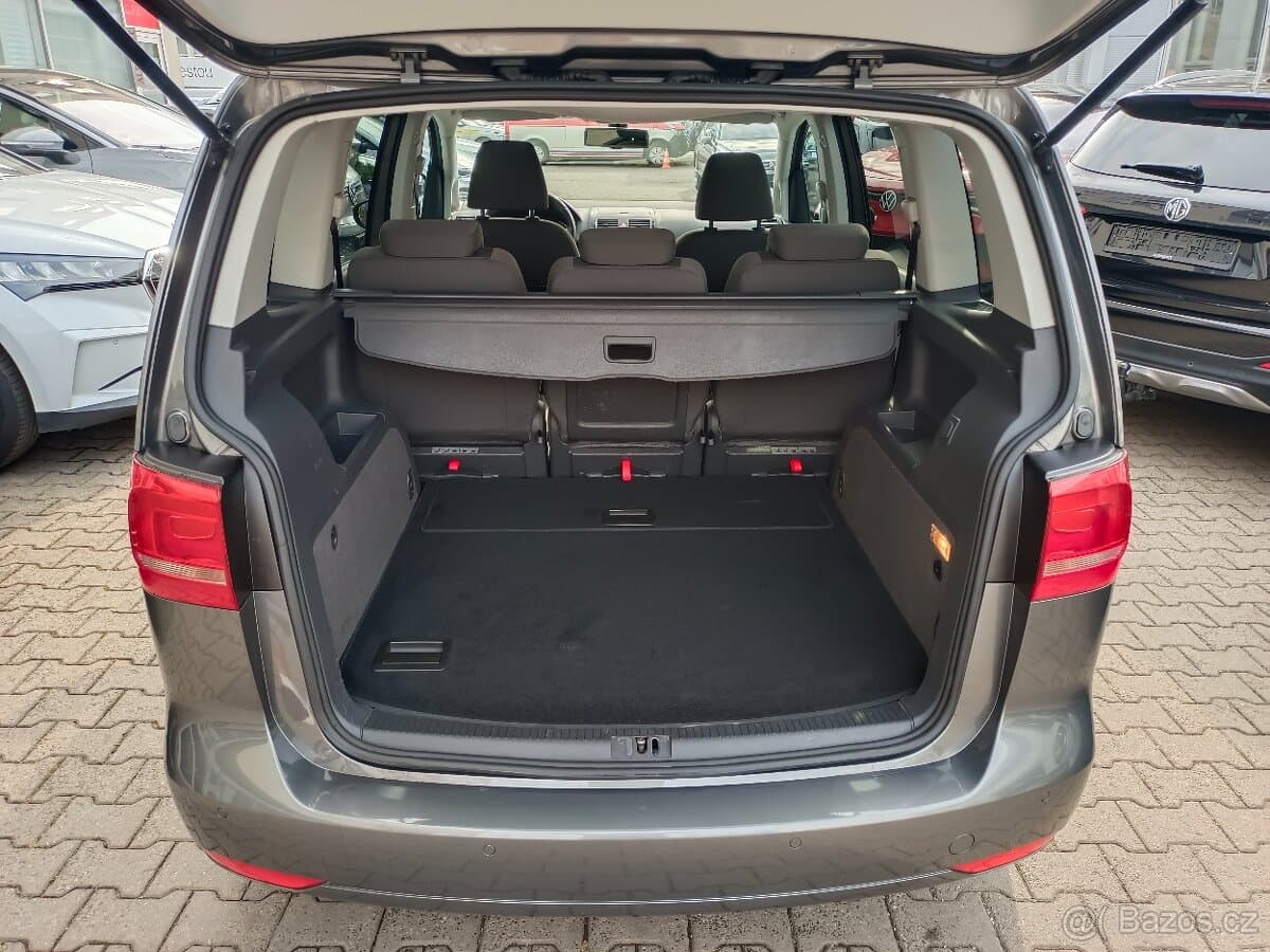 2011 Volkswagen TOURAN - 11
