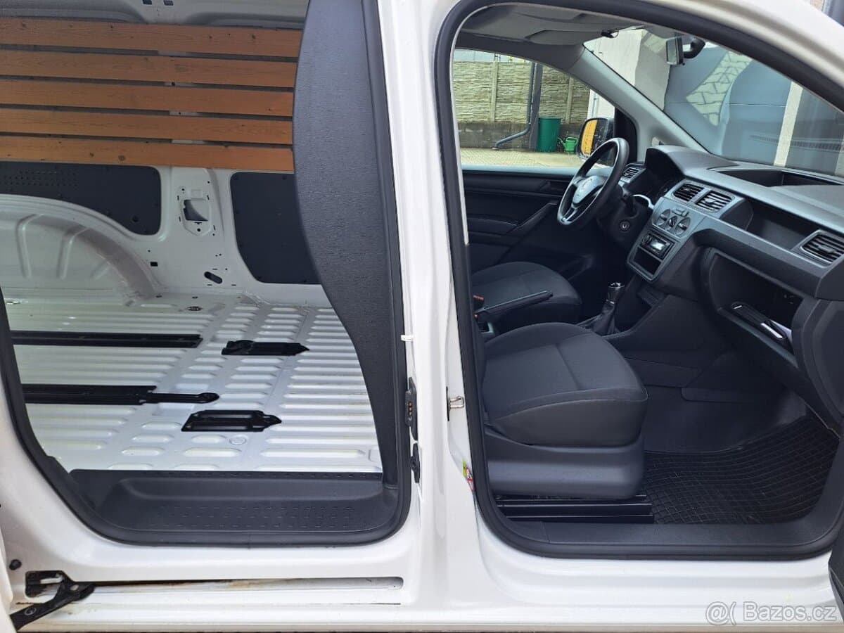 2019 Volkswagen CADDY - 11