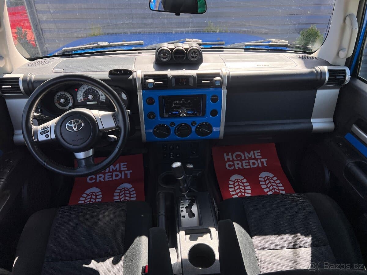 2008 Toyota FJ - 11