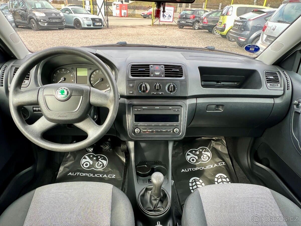 2011 Škoda FABIA - 11