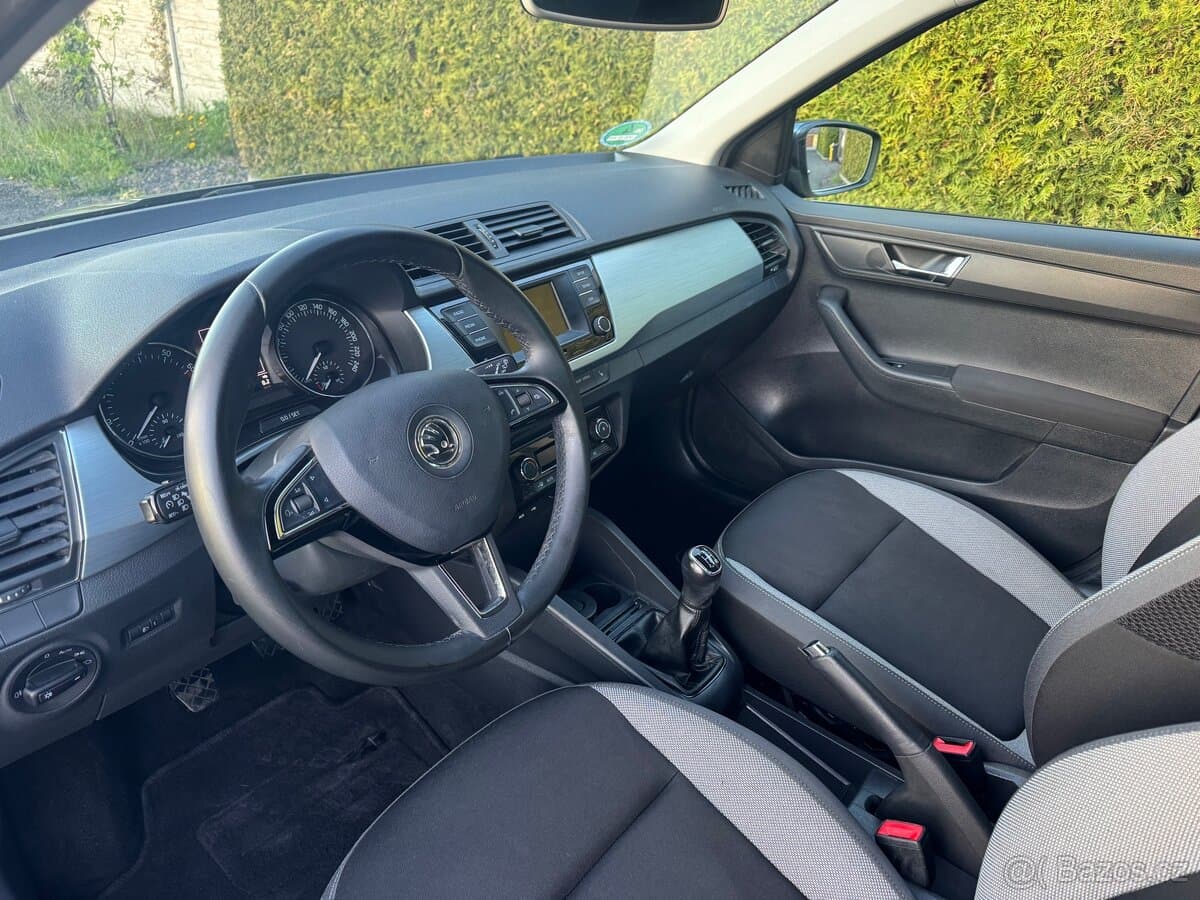 2016 Škoda FABIA - 11