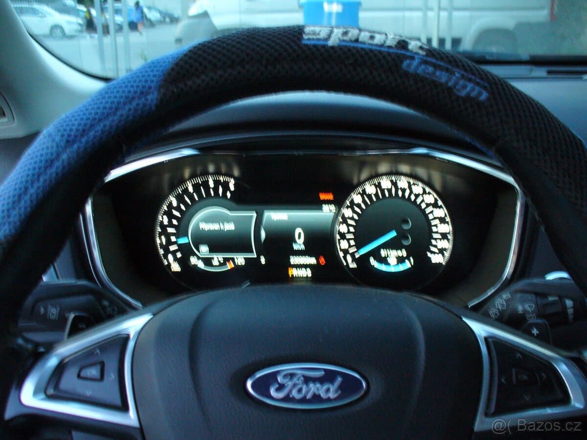 2015 Ford MONDEO - 11