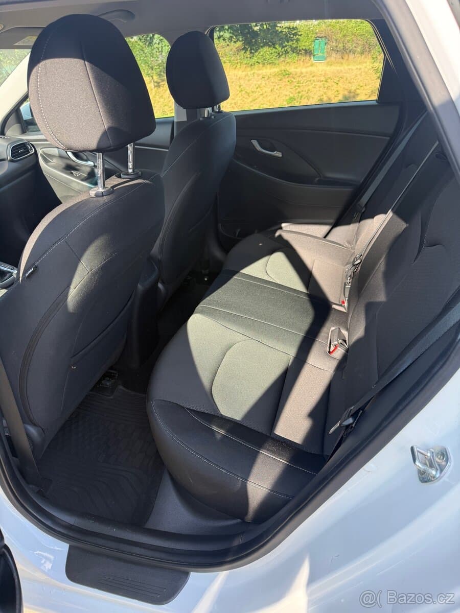 2020 Hyundai i30 - 11
