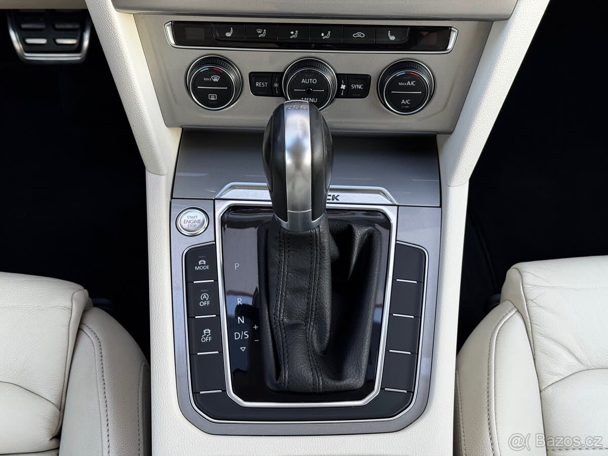 2016 Volkswagen PASSAT - 11