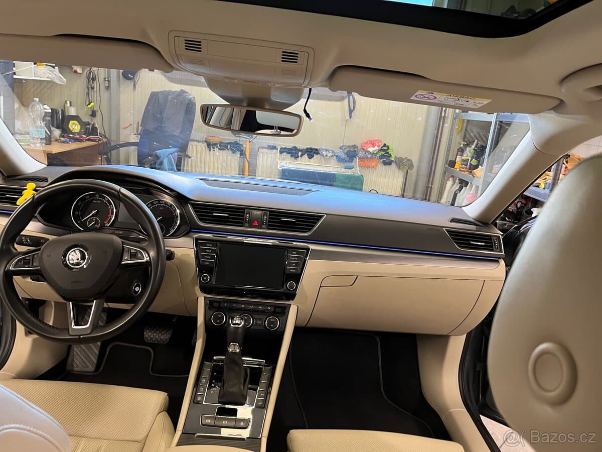 2015 Škoda SUPERB - 11
