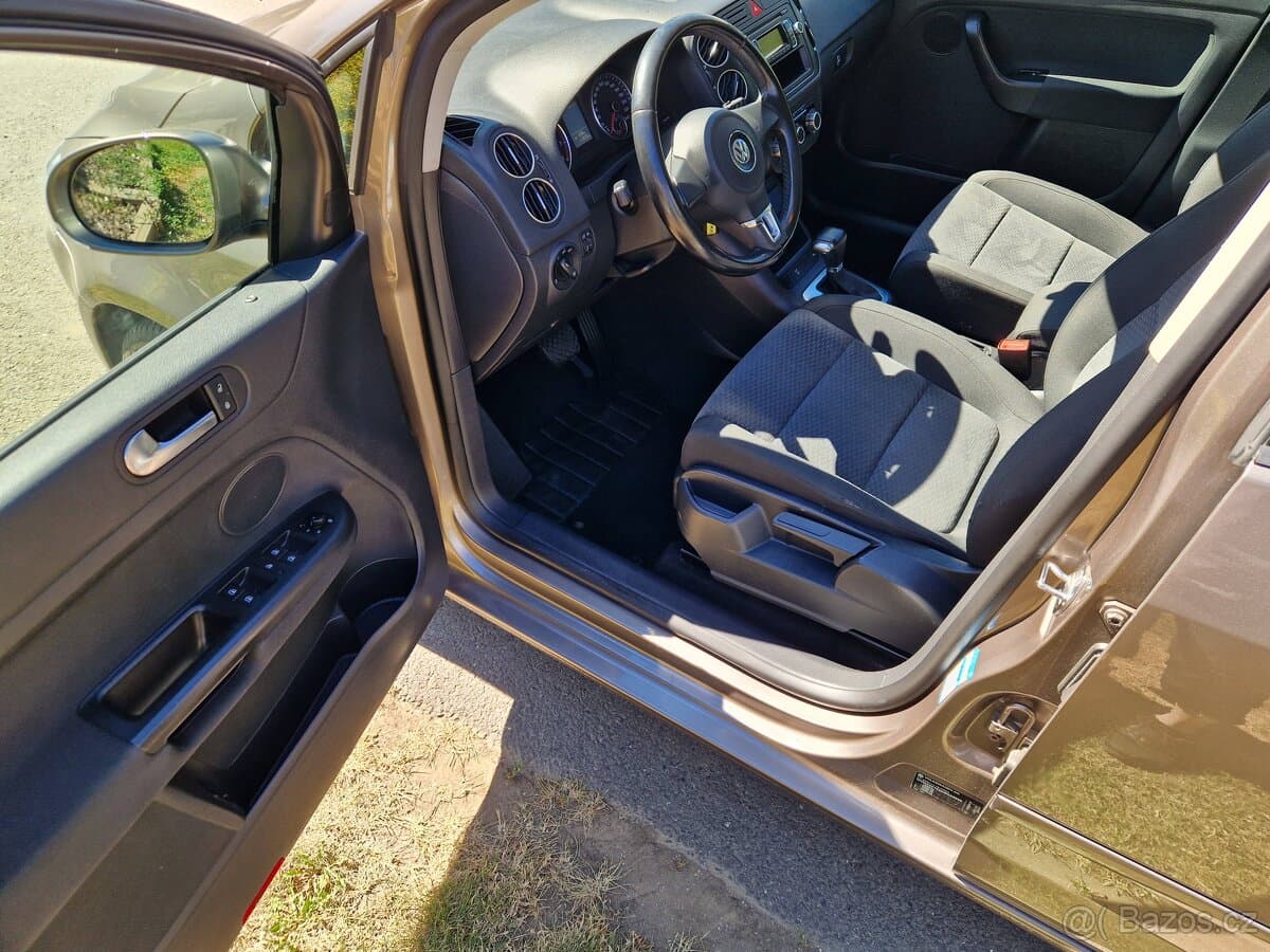 2009 Volkswagen GOLF - 11