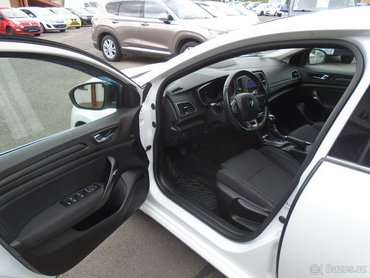 2018 Renault MEGANE - 11