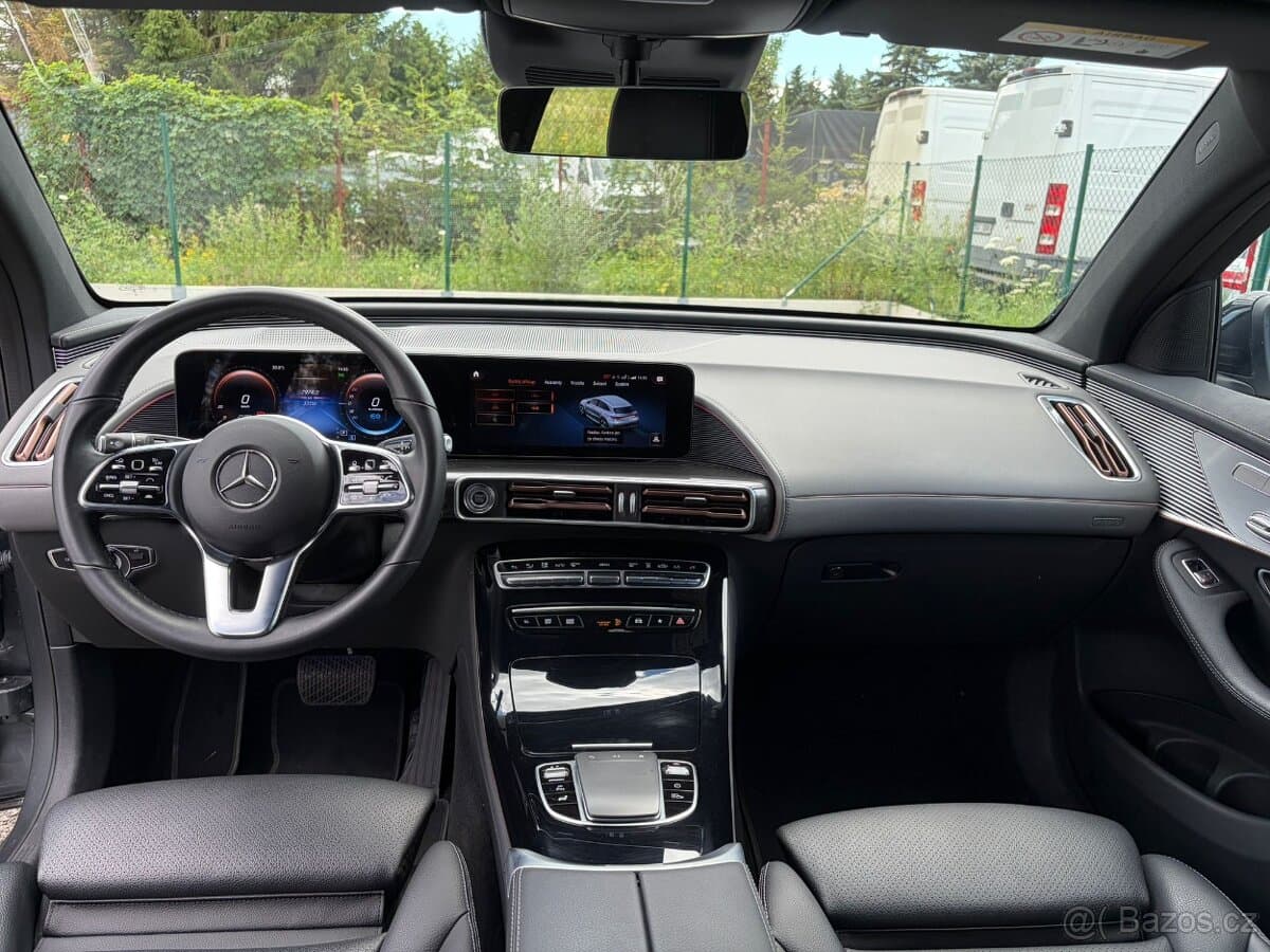 Mercedes-Benz EQC - 11
