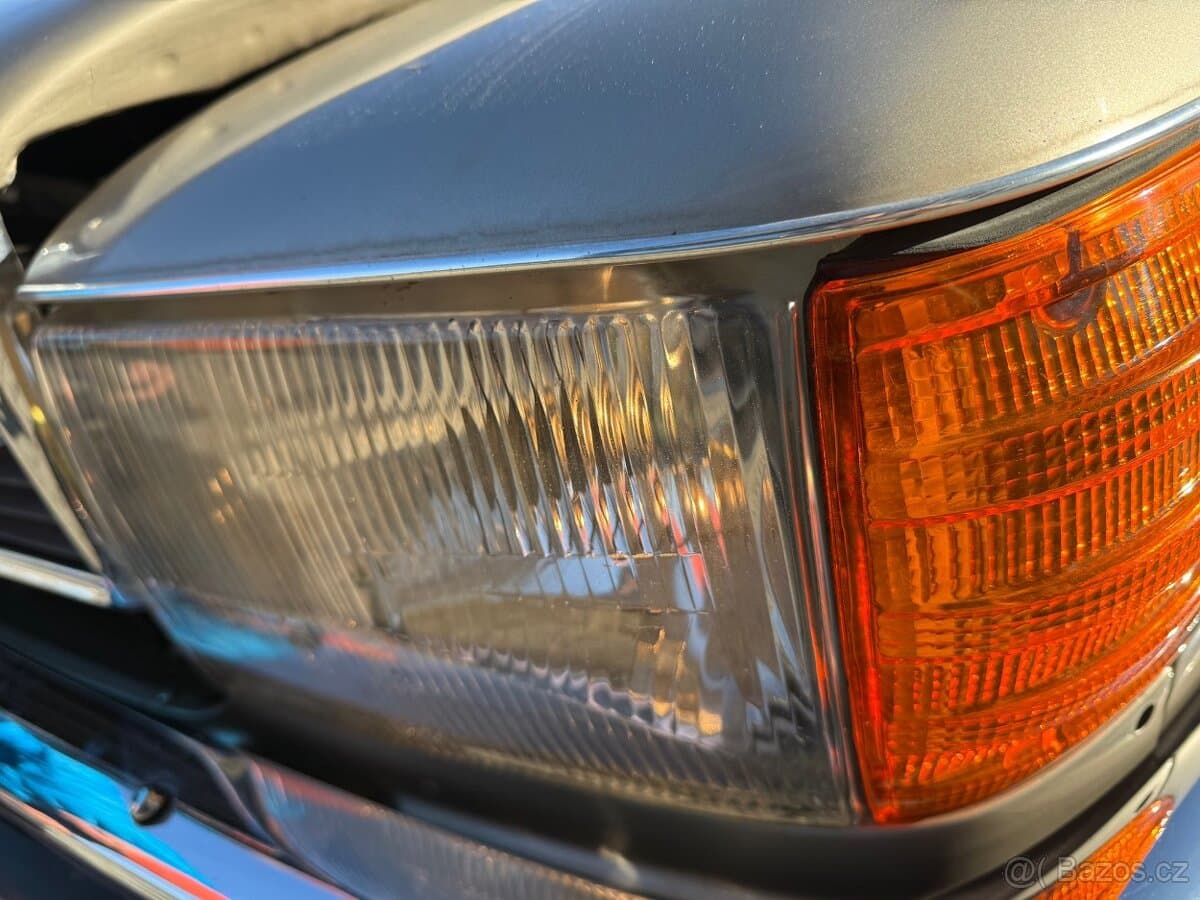 1987 Mercedes-Benz SL - 11
