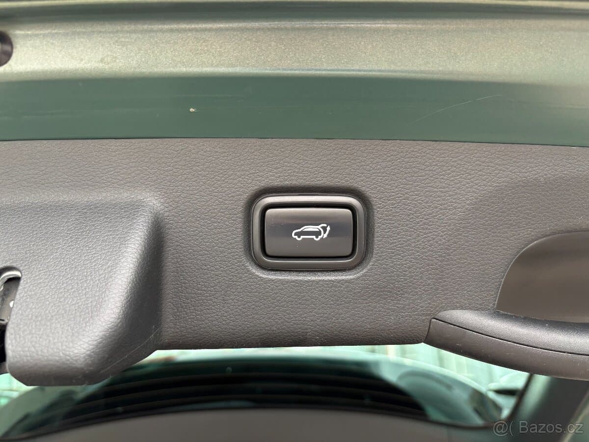2023 Kia SPORTAGE - 11