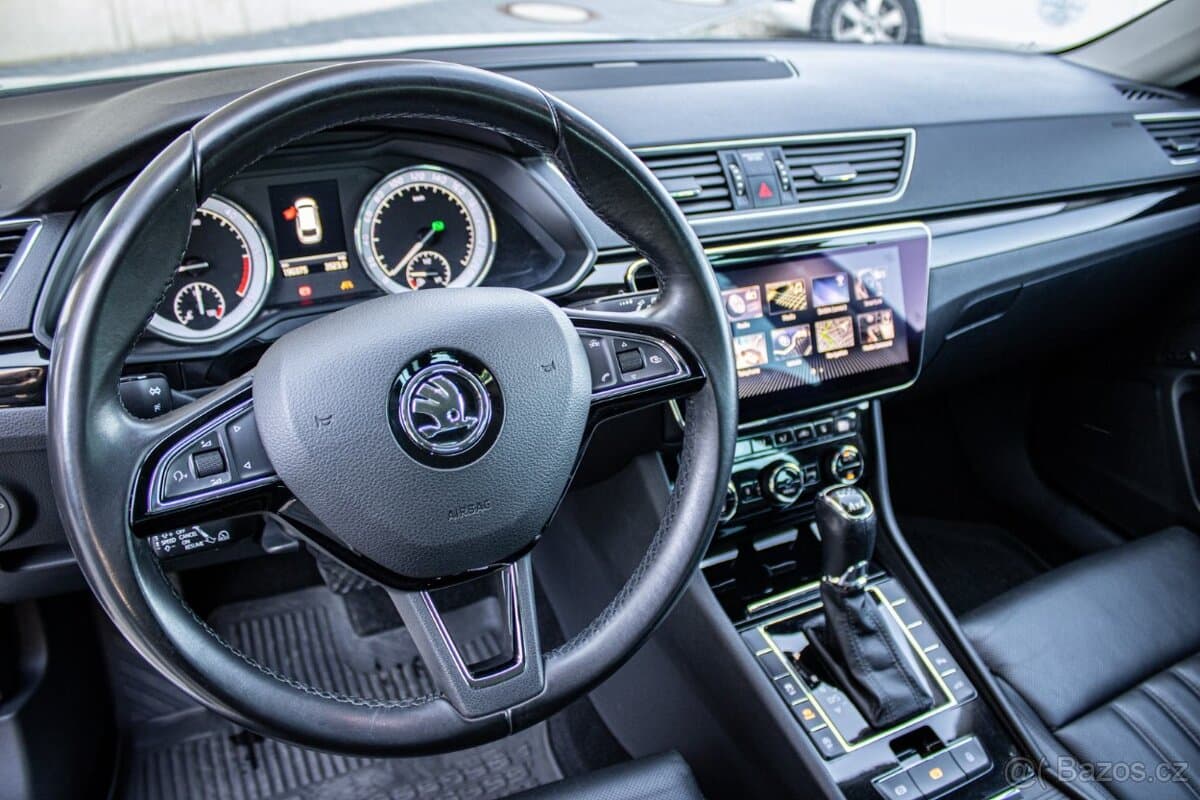2017 Škoda SUPERB - 11