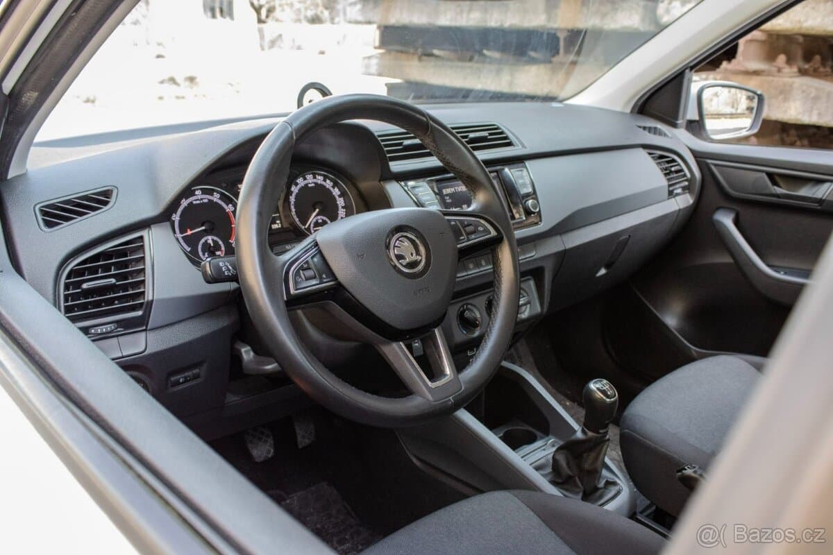 2020 Škoda FABIA - 11