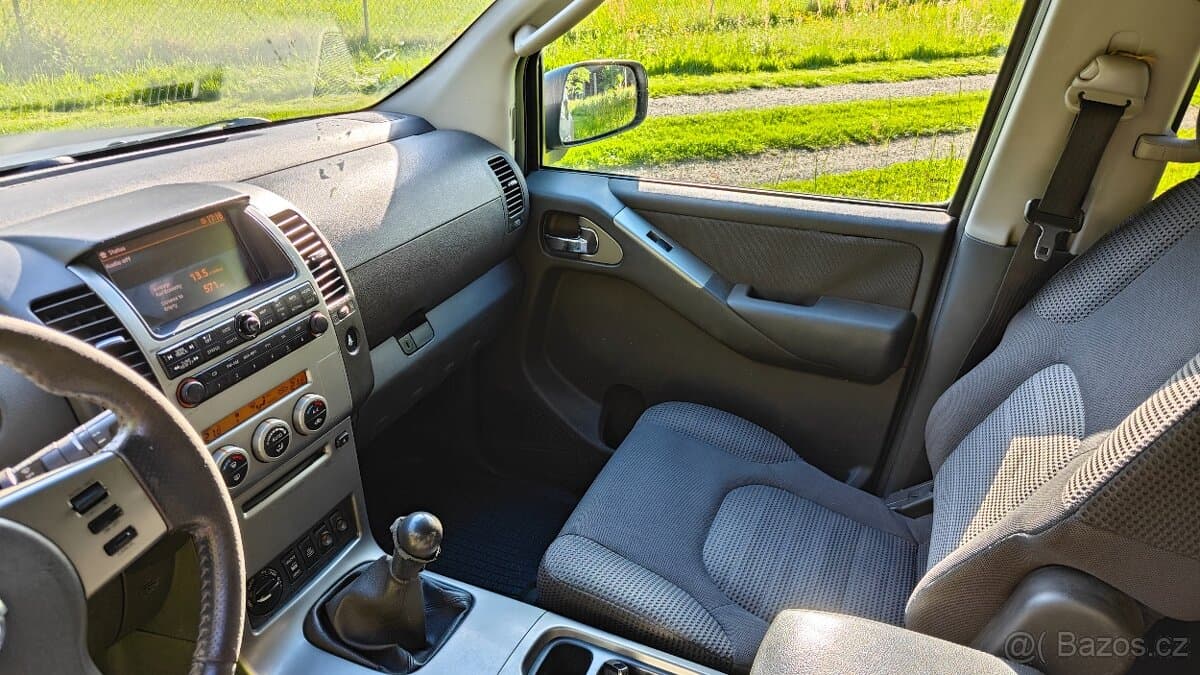 Nissan PATHFINDER - 11