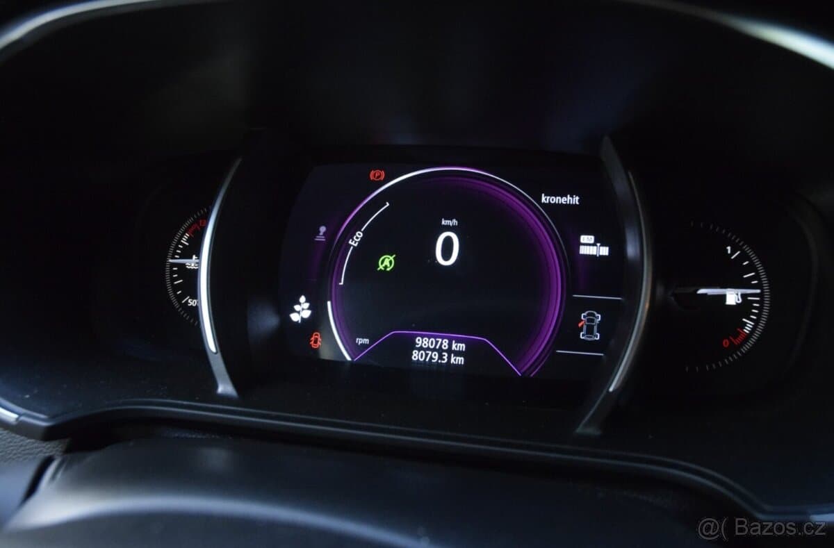 2019 Renault MEGANE - 11