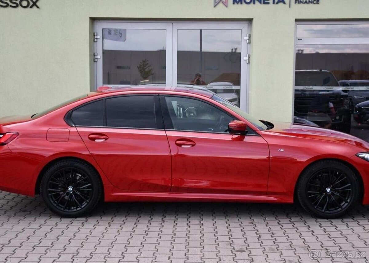 2024 BMW 3-SERIES - 11
