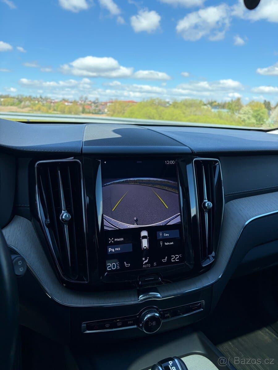 2019 Volvo XC60 - 11