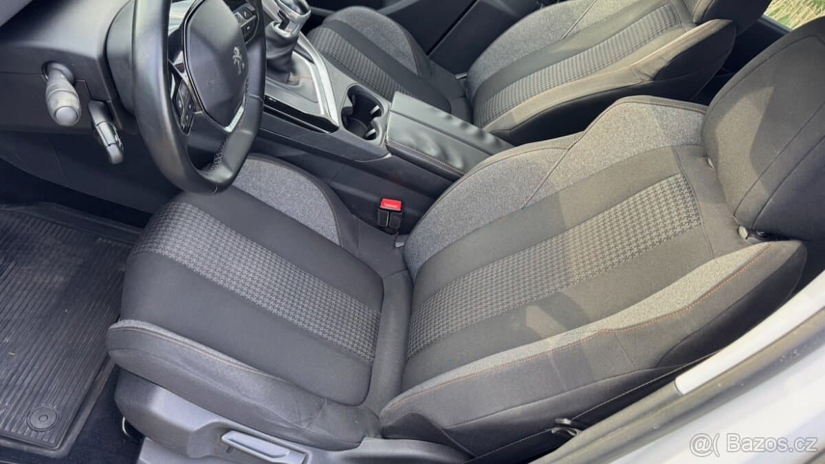 Peugeot 5008 - 11