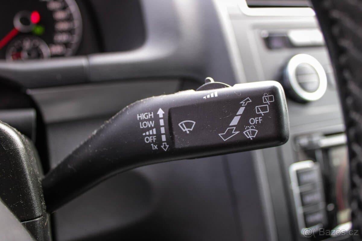2015 Volkswagen TOURAN - 11