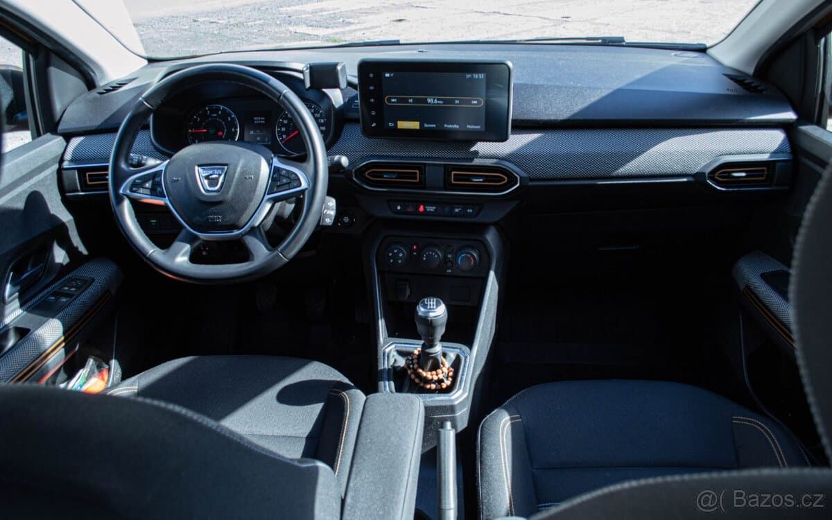 2021 Dacia SANDERO - 11