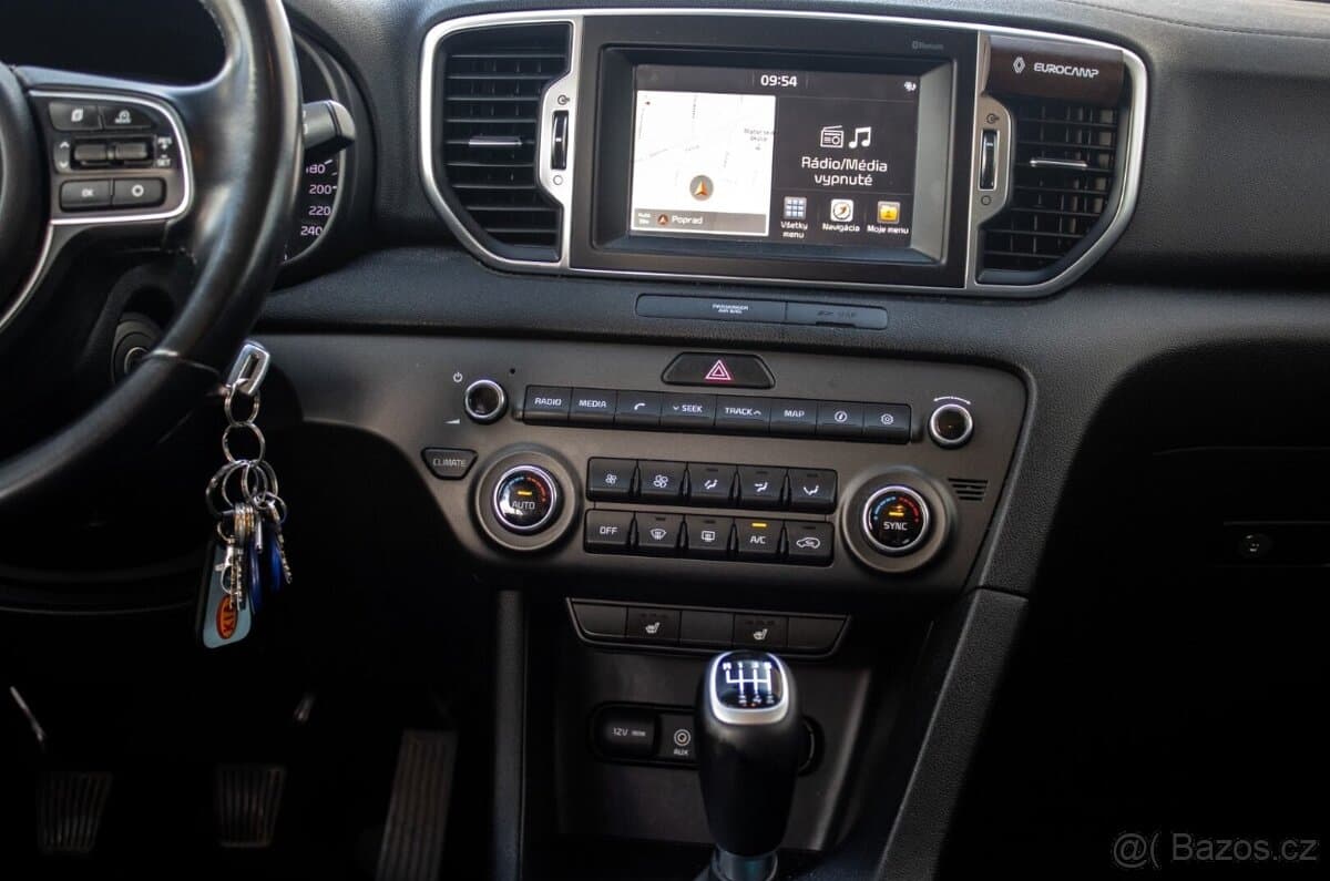 2018 Kia SPORTAGE - 11