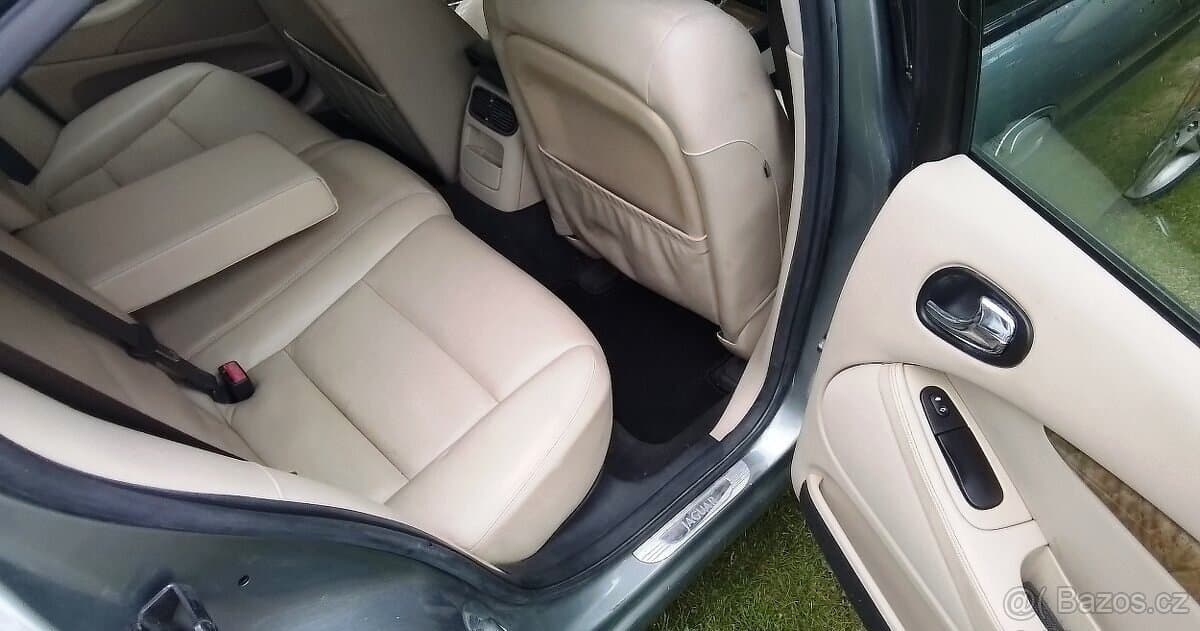 2002 Jaguar S-TYPE - 11