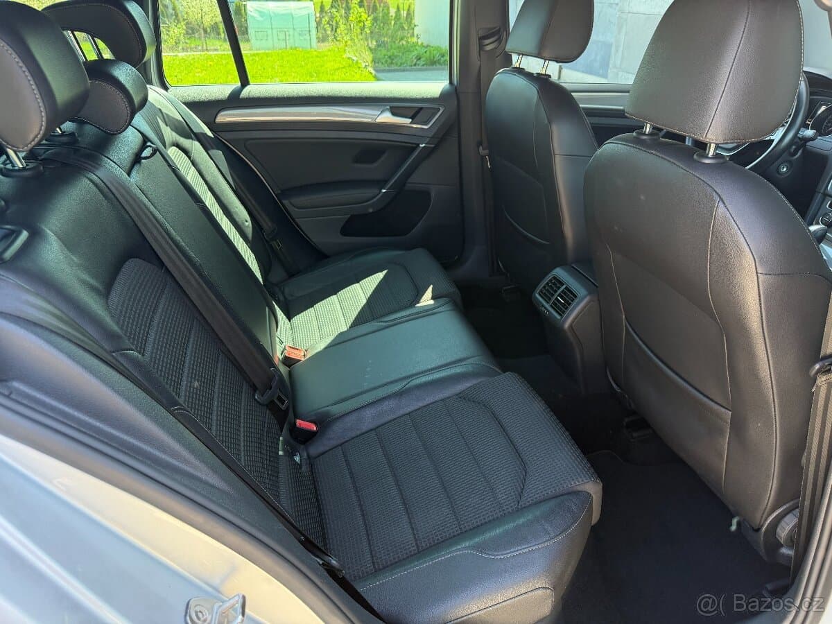 2016 Volkswagen GOLF - 11
