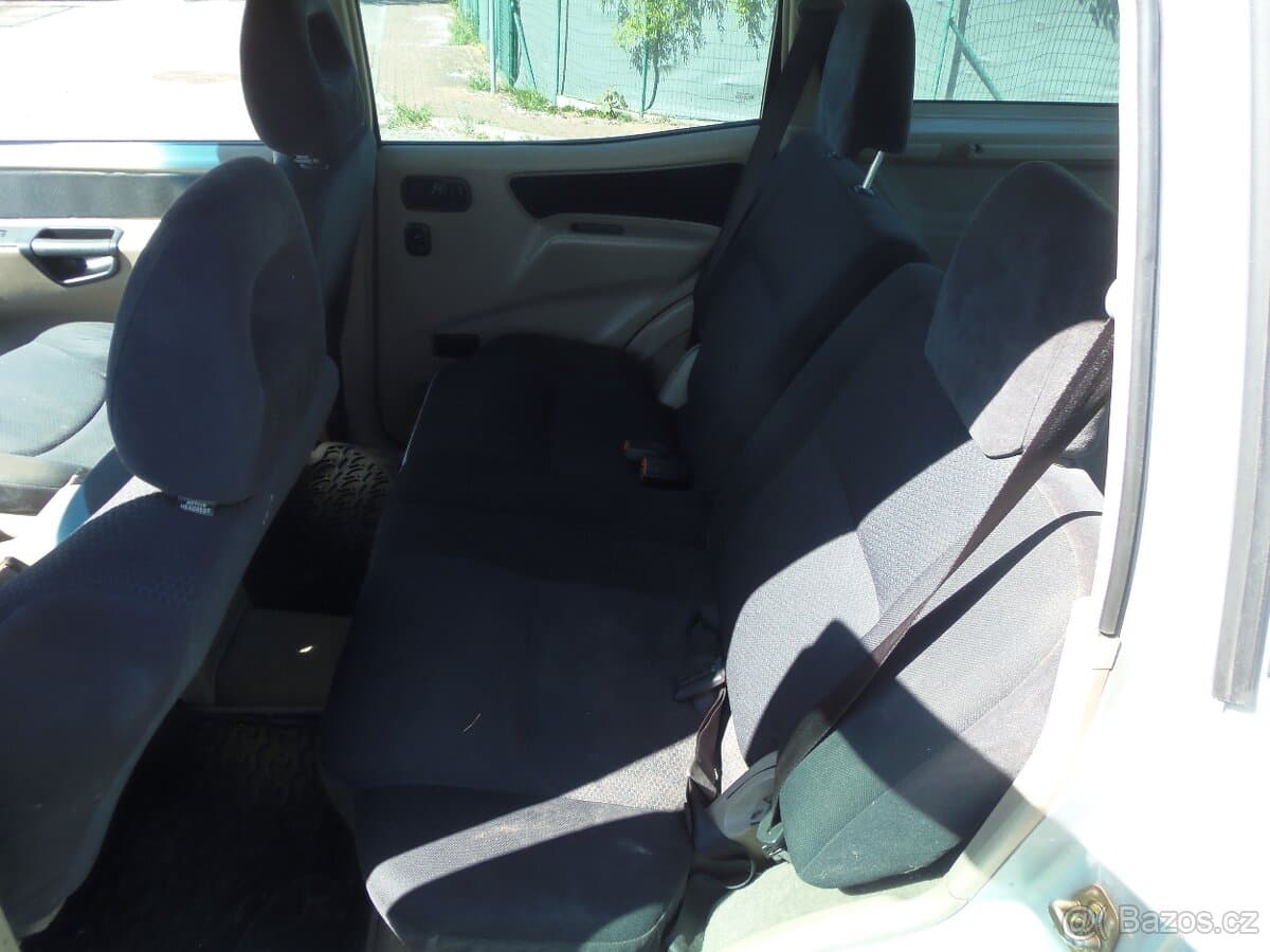 2004 Nissan OSTATNÍ - 11