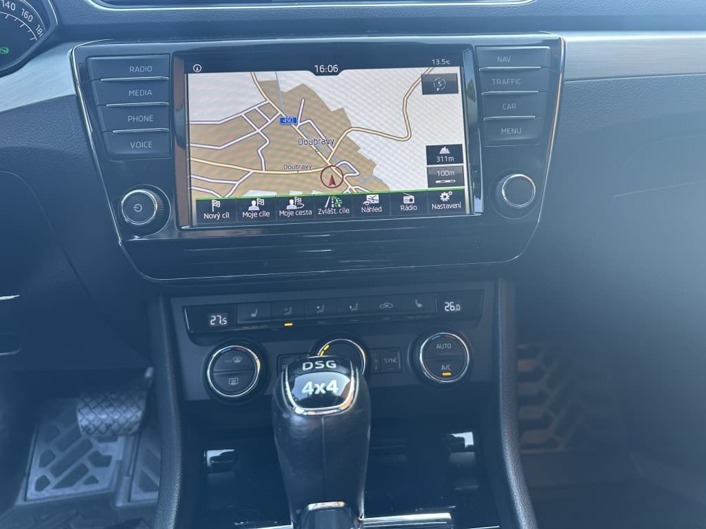 2016 Škoda SUPERB - 11