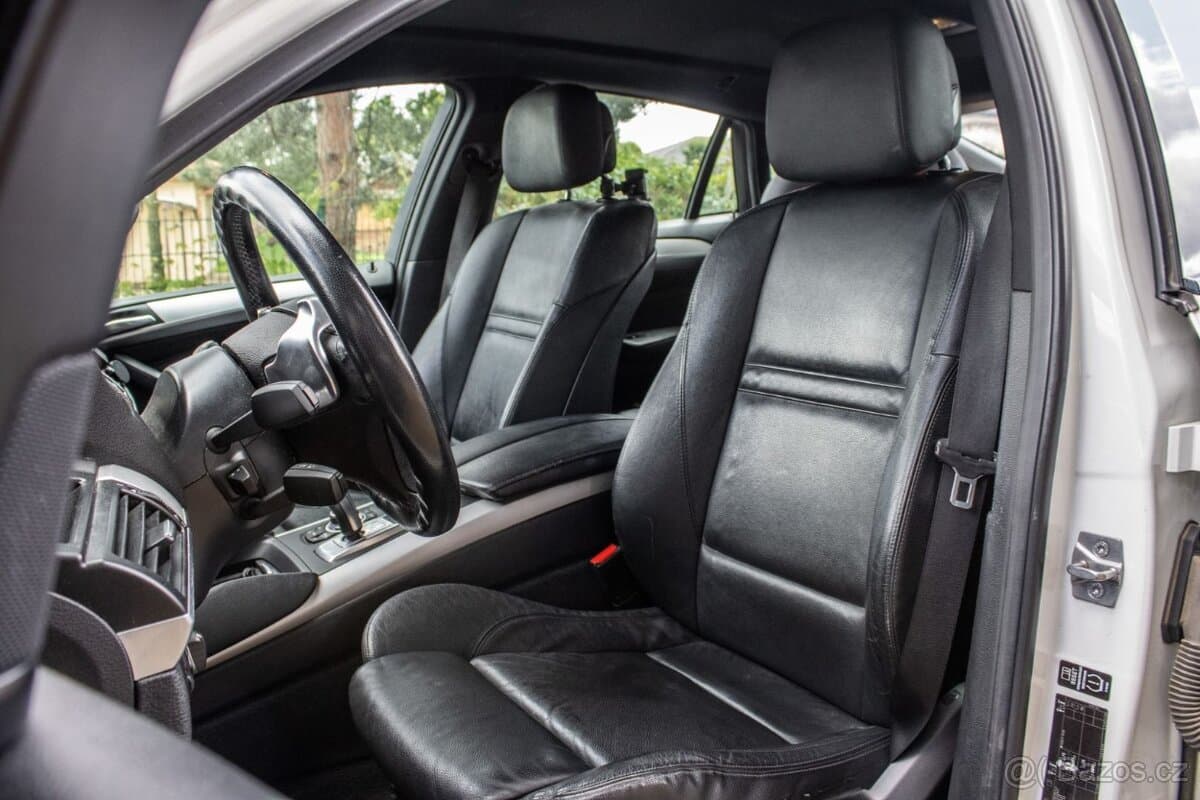 2011 BMW X6 - 11