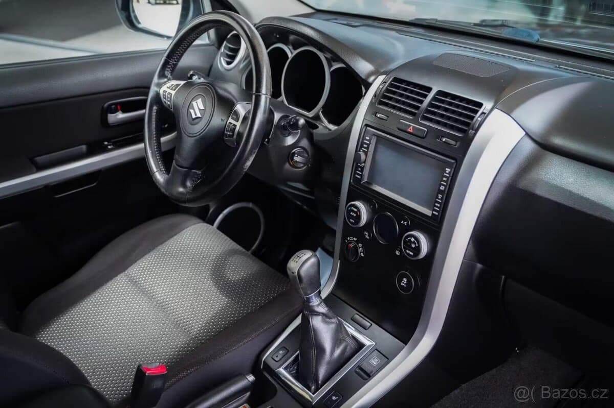 2012 Suzuki GRAND - 11