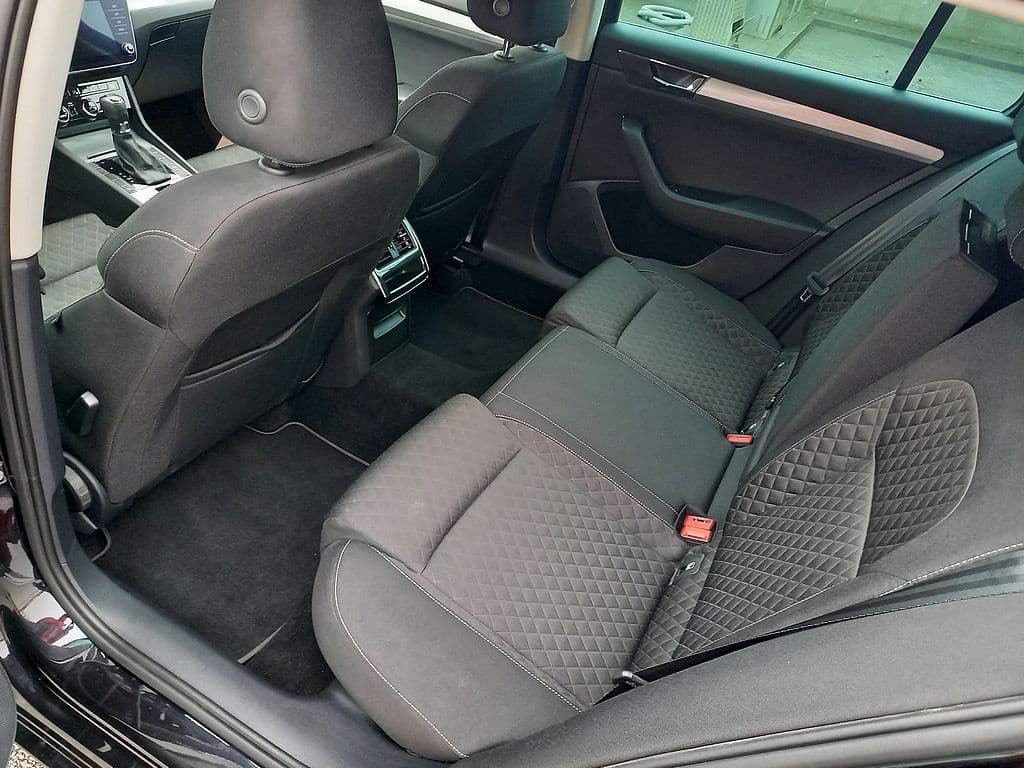 2021 Škoda SUPERB - 11