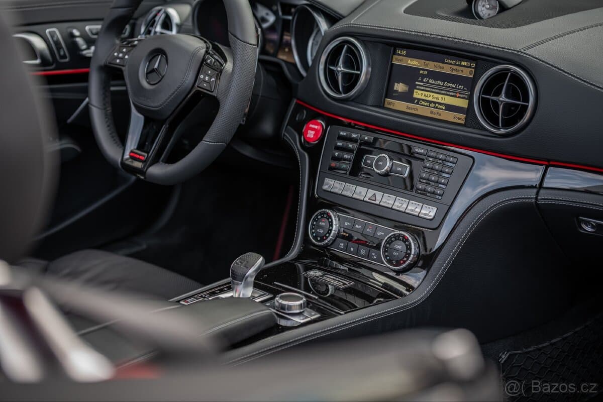 2012 Mercedes-Benz SL - 11